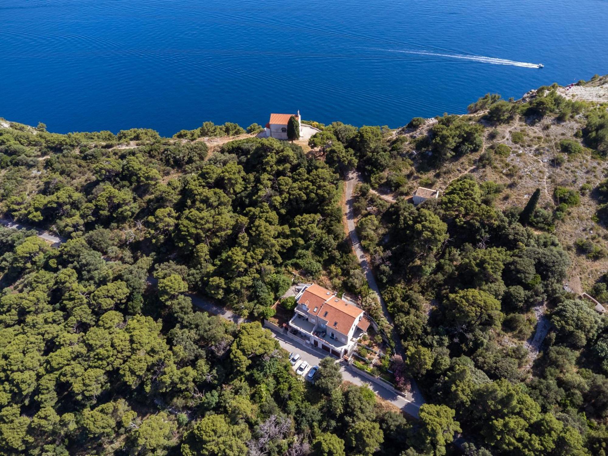 Elixir Villa Ragusa