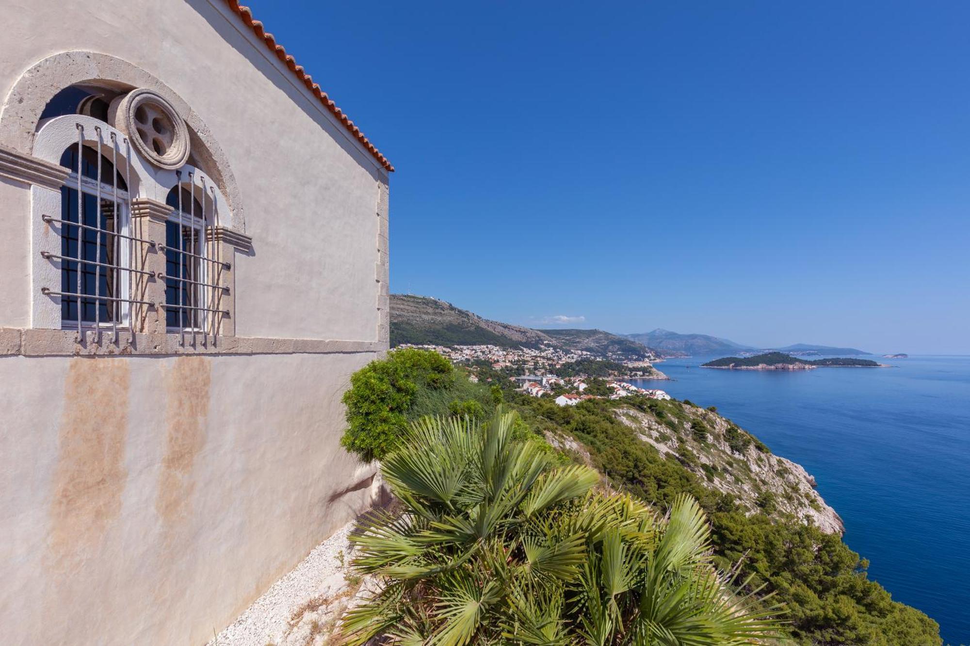 Elixir Villa